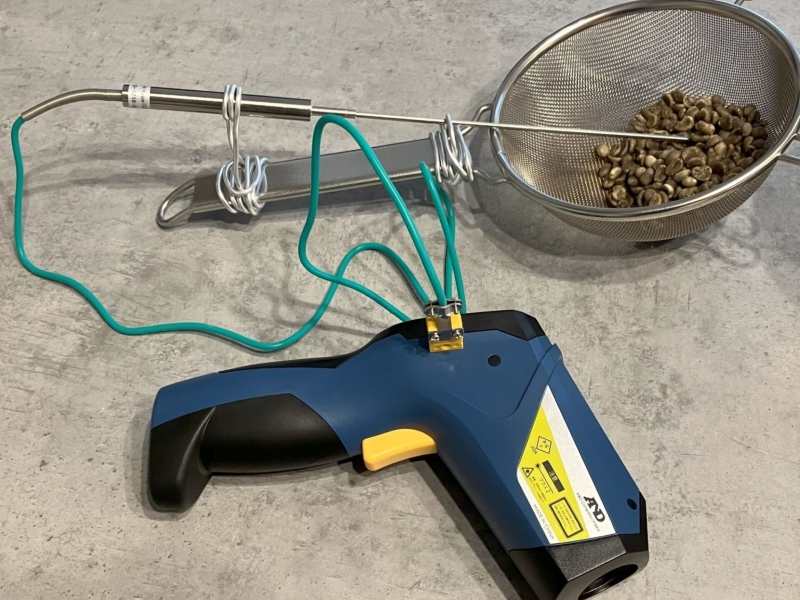 放射率測定に用いた器具 | 光学機器の開発・設計・試作 | 株式会社LABOPT